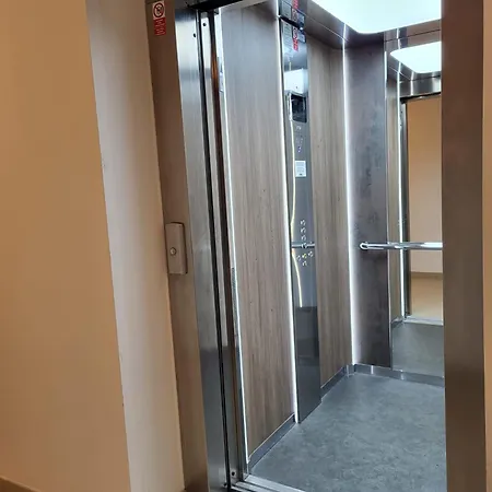 公寓 Garden 俄斯特拉发